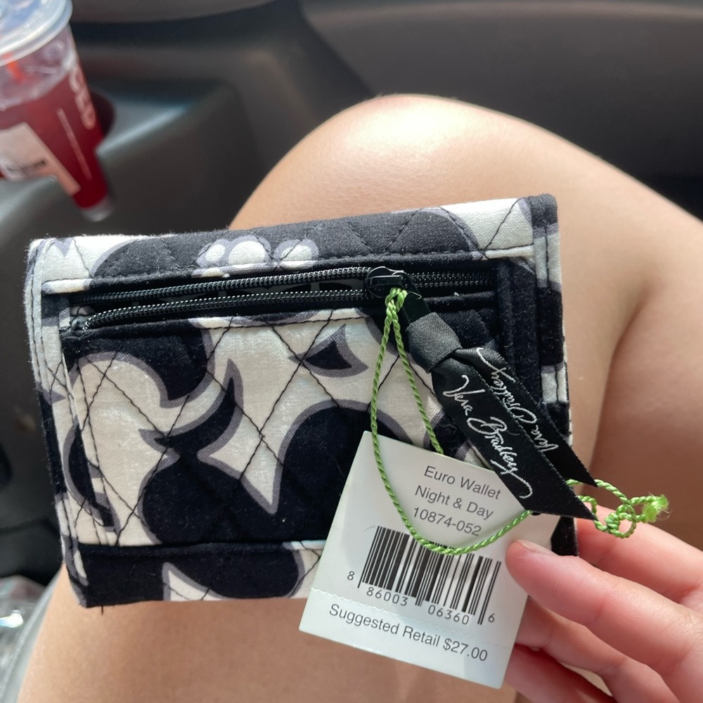 ✨Vera Bradley Bags Vera Bradley Euro Wallet In Night & Day✨